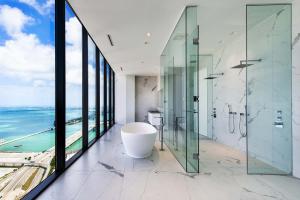Restore your senses in a spa bath with a thoughtfully-designed, private space for two.