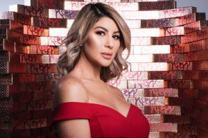Gabyrosmakeup founder