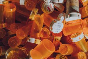 With more than 34 million Americans taking antidepressants in 2013-14, addiction and withdrawal from psychiatric is a growing problem.